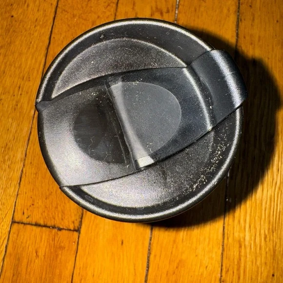 Starbucks Tumbler Cup Travel Coffee Mug Red & White Candy Cane Striped 8oz 2009 - Picture 3 of 4